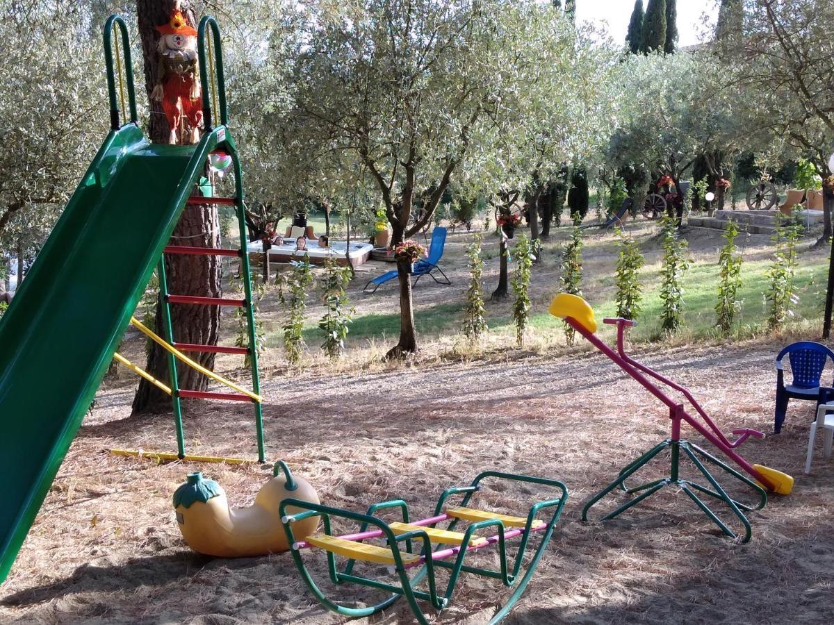 Agricamping Poggio Ai Pini Wine Camping Certaldo Exterior foto